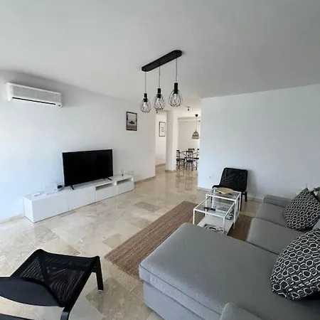 Jardines Nueva Andalucia 26 Apartment Marbella